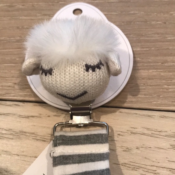 Lamb Pacifier Clip - Picture 3 of 3